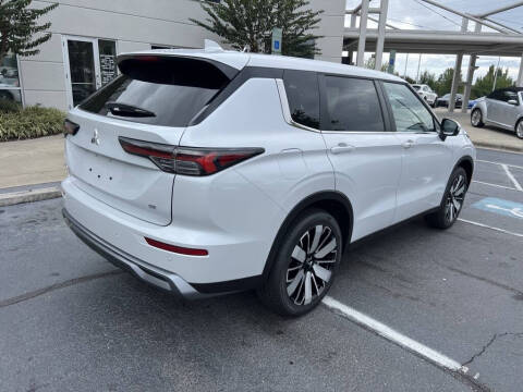 2025 Mitsubishi Outlander SE