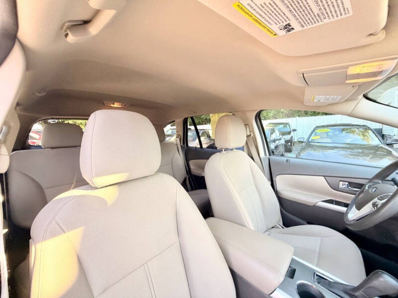2013 Ford Edge SE