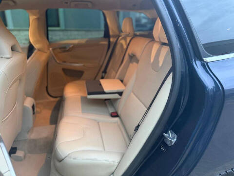 2015 Volvo XC60 T5 Drive-E Premier