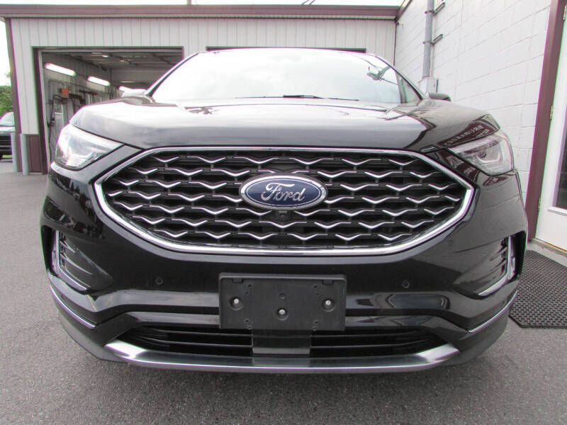 2022 Ford Edge Titanium