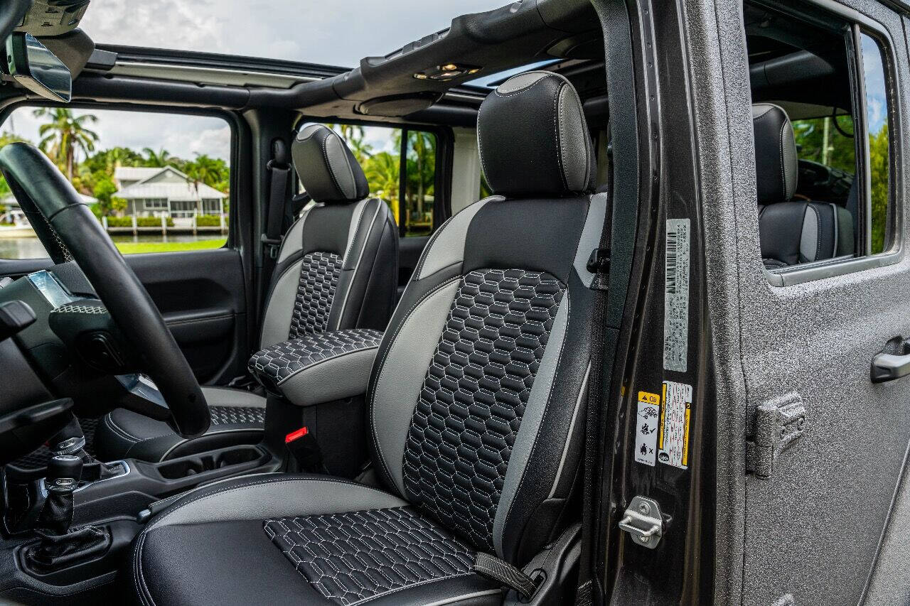 2020 JEEP Wrangler SUV / Crossover - $57,999