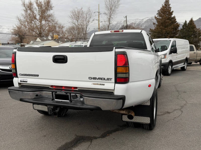 2002 Chevrolet Silverado 3500 LS