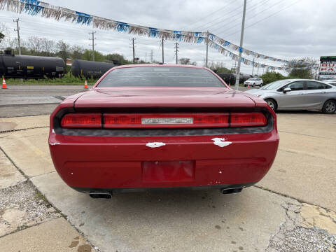 2012 Dodge Challenger SXT