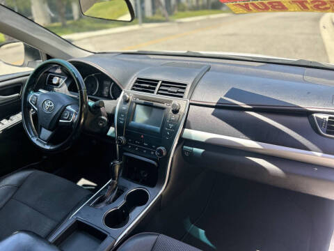 2016 Toyota Camry LE