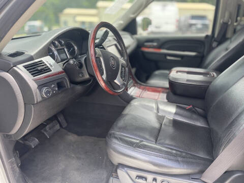 2013 Cadillac Escalade Luxury