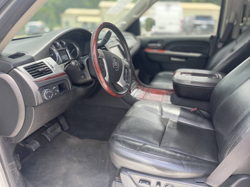 2013 Cadillac Escalade Luxury