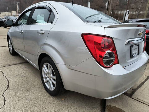 2013 Chevrolet Sonic LT Auto