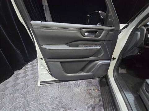 2025 Nissan Armada SV