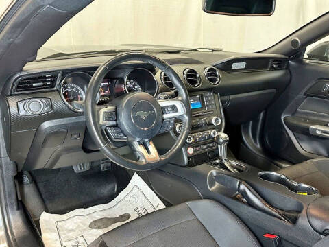 2016 Ford Mustang V6