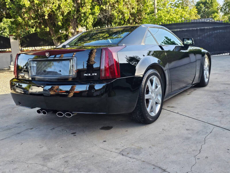 2005 Cadillac XLR