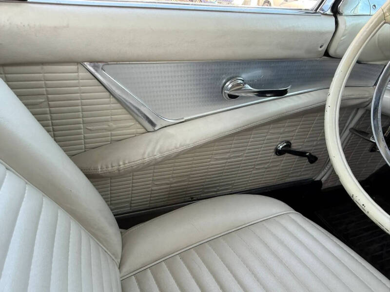 1957 Ford Thunderbird