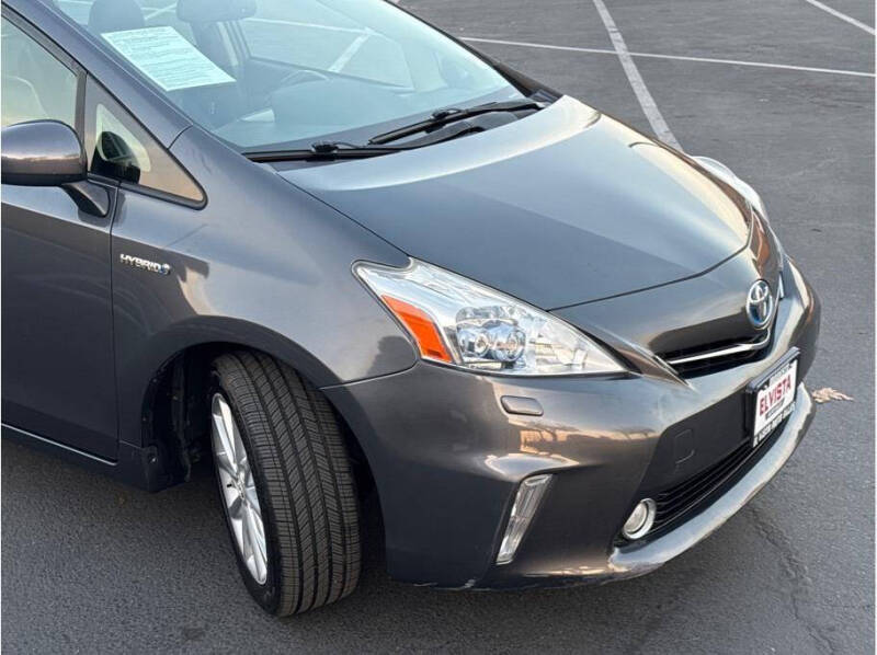 2012 Toyota Prius v