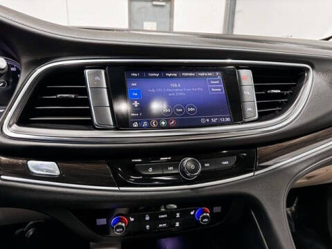 2022 Buick Enclave Essence