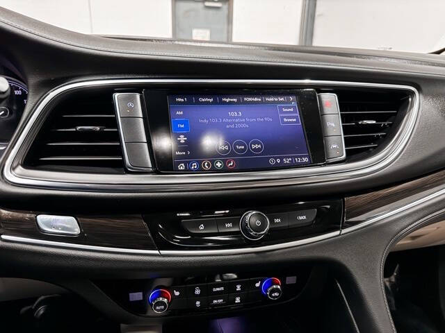 2022 Buick Enclave Essence