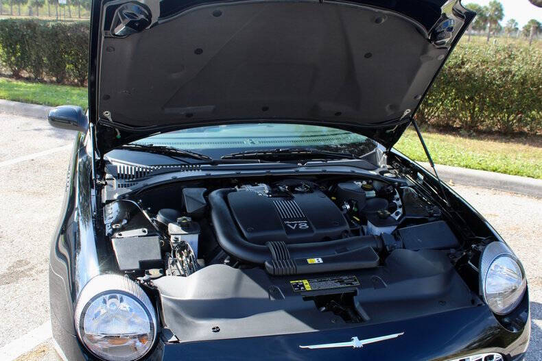 2002 Ford Thunderbird Deluxe