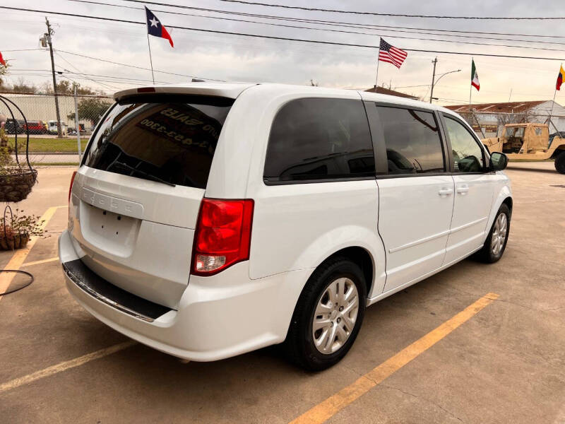2017 Dodge Grand Caravan SE
