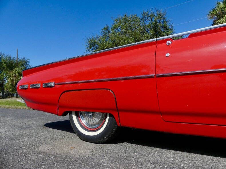 1962 Ford Thunderbird