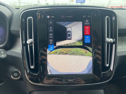 2026 Volvo XC40 B5 Plus