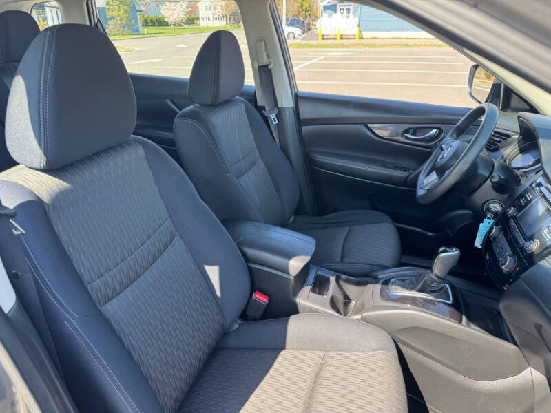 2017 Nissan Rogue S
