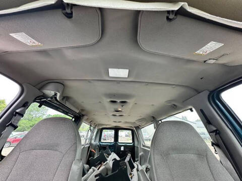 2001 Ford E-Series