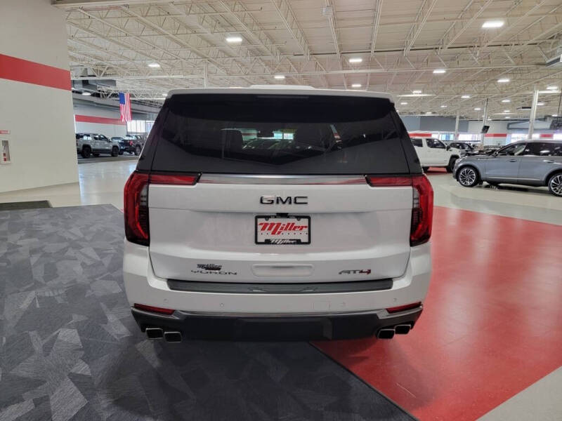 2025 GMC Yukon XL AT4
