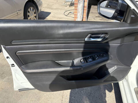 2020 Nissan Altima 2.5 SR