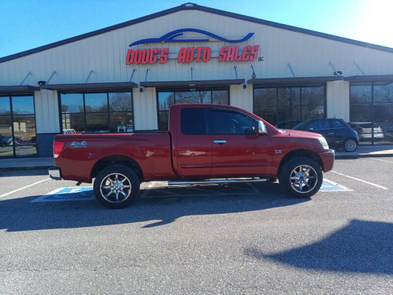 2004 Nissan Titan for sale at DOUG'S AUTO SALES INC in Pleasant View TN