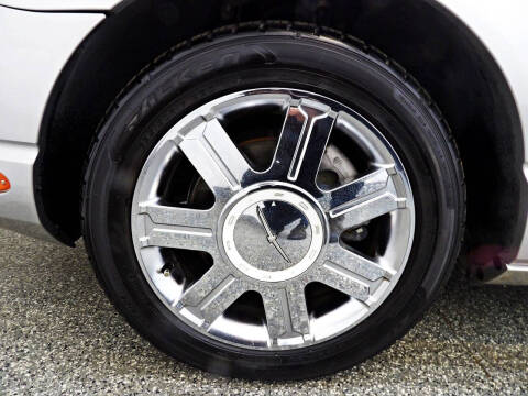 2004 Ford Thunderbird Deluxe