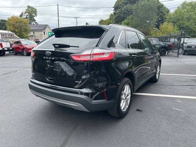 2022 Ford Edge SEL