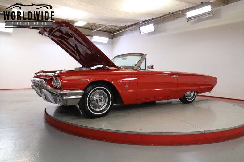 1964 Ford Thunderbird