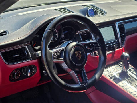 2016 Porsche Macan Turbo