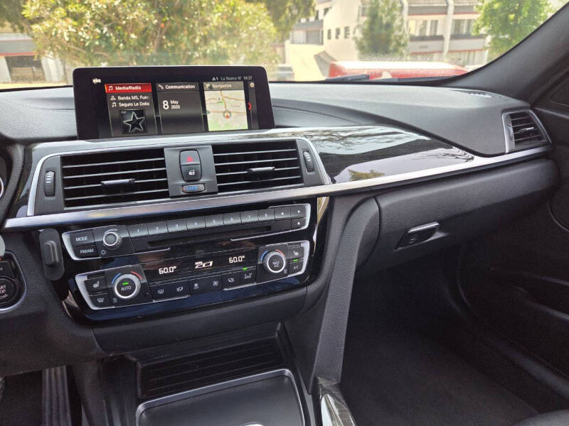 2018 BMW 3 Series 330i