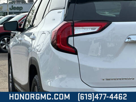 2024 GMC Terrain SLT