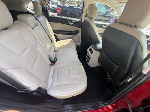 2017 Ford Edge Titanium