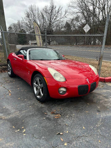 2007 Pontiac Solstice for sale at LAKE CITY AUTO SALES - Jonesboro in Morrow GA