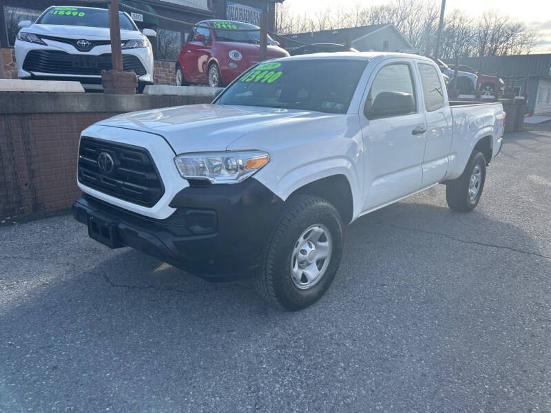 2019 Toyota Tacoma SR