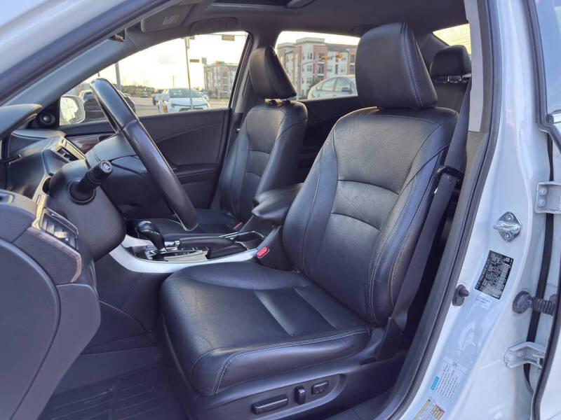 2017 Honda Accord Hybrid Touring