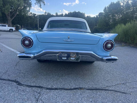 1957 Ford Thunderbird