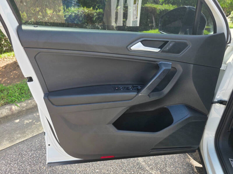 2021 Volkswagen Tiguan SE R-Line Black