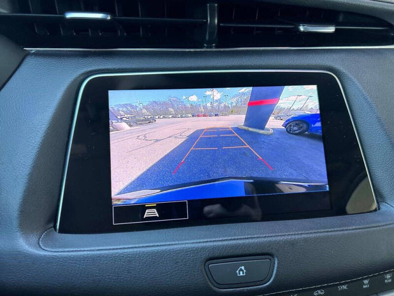 2023 Cadillac XT4 Premium Luxury