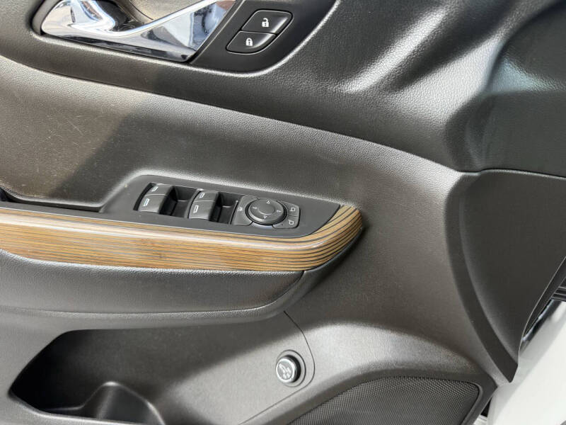 2017 GMC Acadia SLE-2