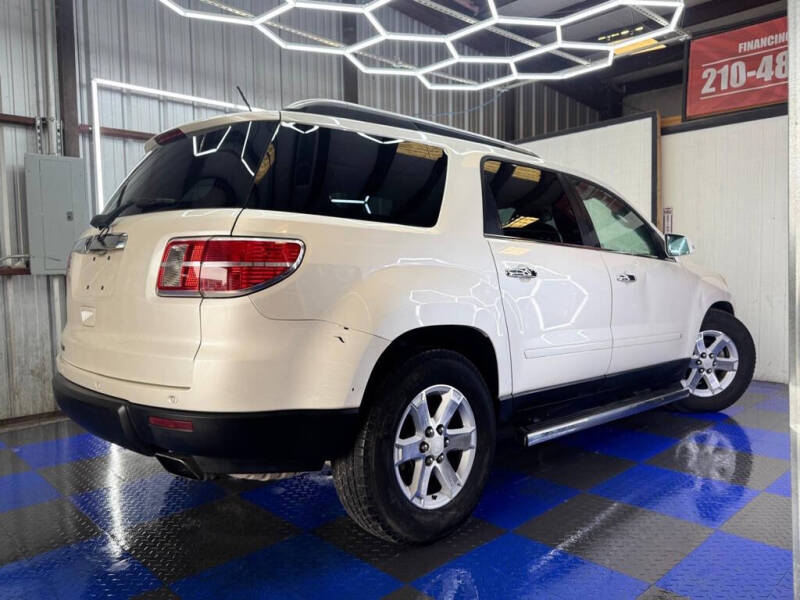 2008 Saturn Outlook XR