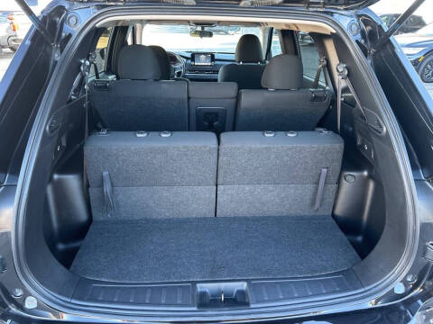 2024 Mitsubishi Outlander ES