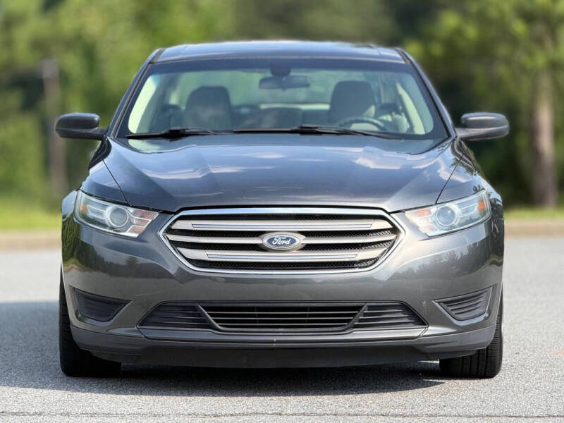 2016 Ford Taurus SE