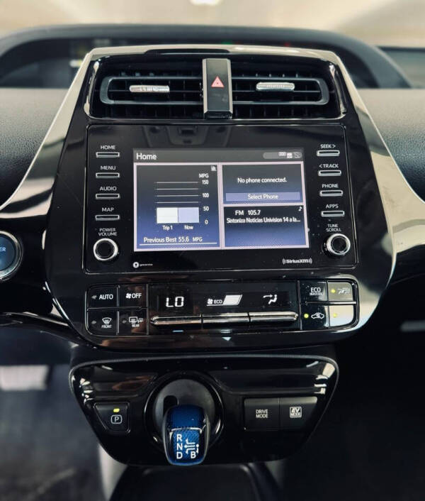 2021 Toyota Prius XLE