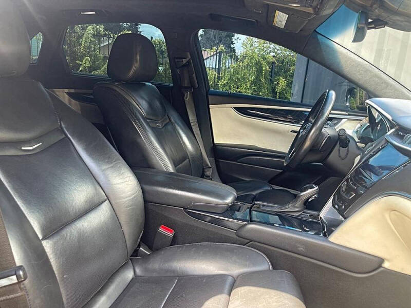 2016 Cadillac XTS Platinum Vsport