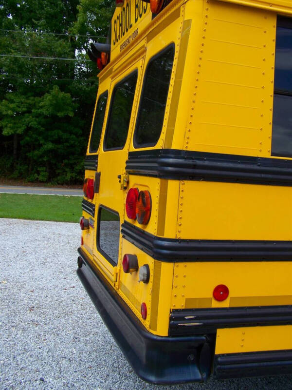 2005 Freightliner FS65 Chassis