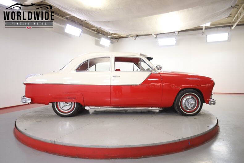 1949 Ford Custom Deluxe