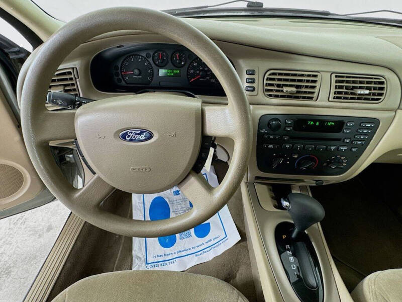 2004 Ford Taurus SES