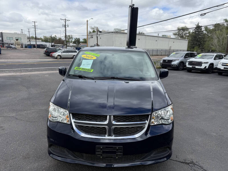 2016 Chrysler Town and Country Touring